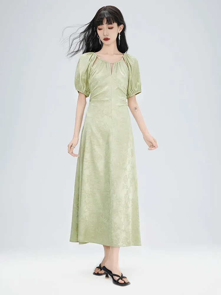 China Long Flower Embroidery Hafl-Sleeve Side-Gather Dress